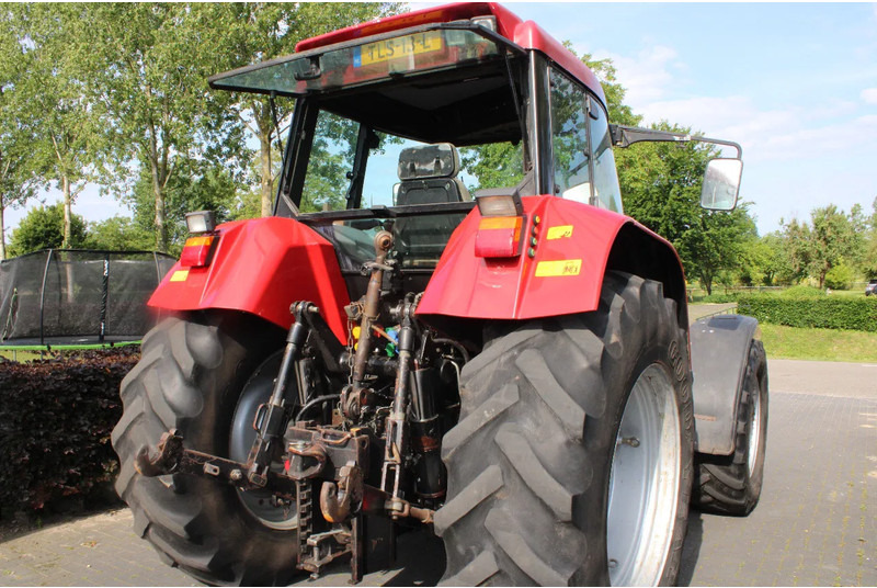 Case IH CS 150 met fronthef en front pto - Farm tractor: picture 4 Case IH CS 150 met fronthef en front pto - Farm tractor: picture 4