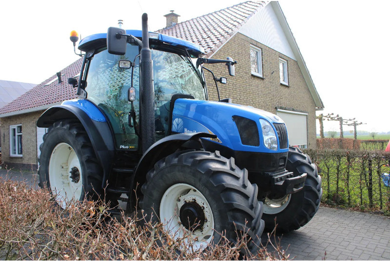 New Holland TS100A TS100A - Farm tractor: picture 1 New Holland TS100A TS100A - Farm tractor: picture 1
