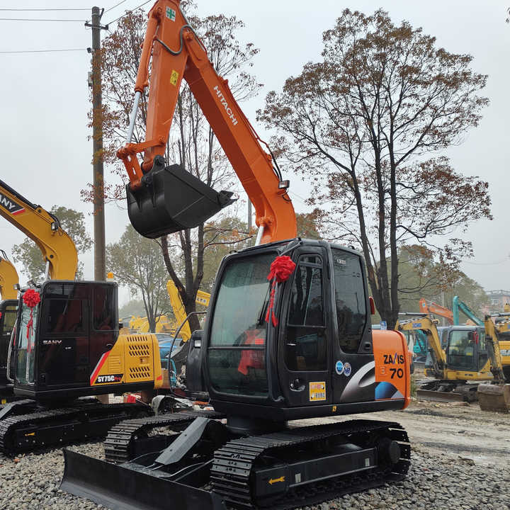 90% New HITACHI ZX70 Used Excavator Mining Construction Excavators, Strong Power, Low Price, and Very Good Quality - Excavator: picture 1 90% New HITACHI ZX70 Used Excavator Mining Construction Excavators, Strong Power, Low Price, and Very Good Quality - Excavator: picture 1