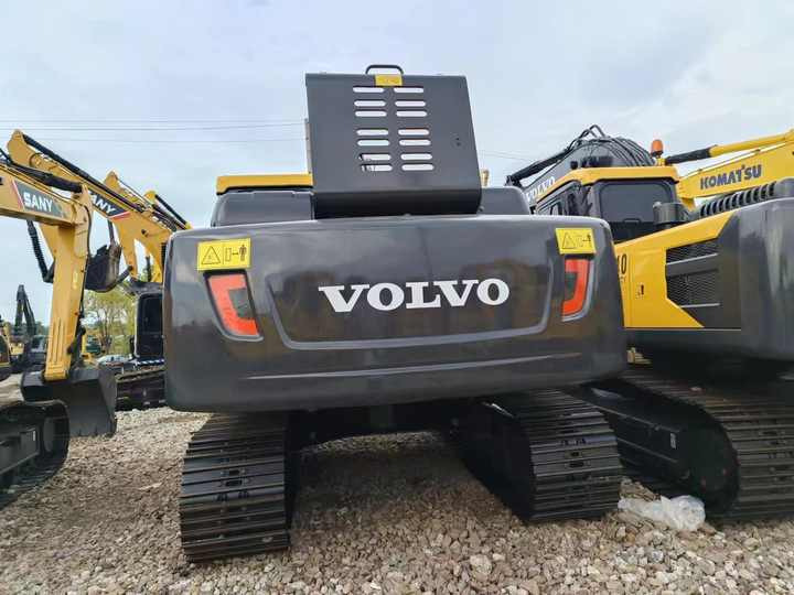 USED KOREA BRAND VOLVO EC210 EXCAVATOR for SALE - Crawler excavator: picture 5 USED KOREA BRAND VOLVO EC210 EXCAVATOR for SALE - Crawler excavator: picture 5