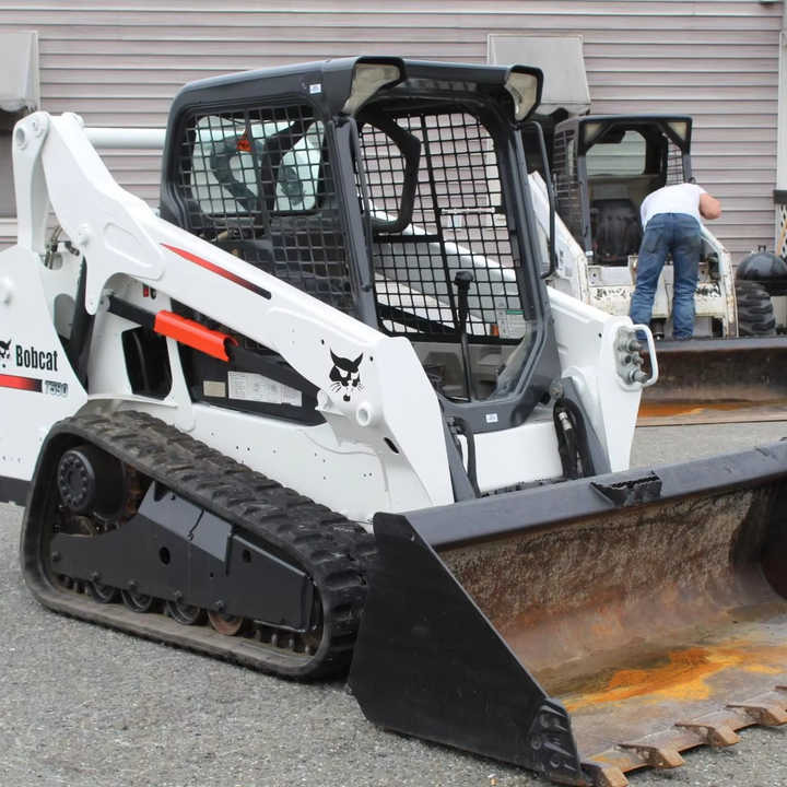 Skid steer loader Used Bobcat T590 UsedSkid Steer Loader with Good Condition for Sale S160 S300 S185 S330: picture 1