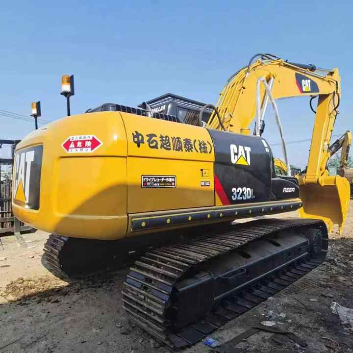 Used Digger CAT 323DL Construction Machinery Construction Digger Used CAT 323DL Cheap Excavator - Crawler excavator: picture 4 Used Digger CAT 323DL Construction Machinery Construction Digger Used CAT 323DL Cheap Excavator - Crawler excavator: picture 4