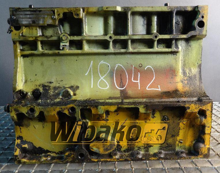 Crankcase for engine Deutz F4L1011 04173702 - Crankcase for Construction machinery: picture 1 Crankcase for engine Deutz F4L1011 04173702 - Crankcase for Construction machinery: picture 1
