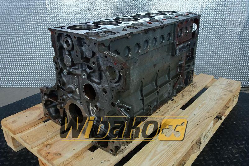 Crankcase for engine Deutz TCD2013 L06 2V 04295270RY - Crankcase for Construction machinery: picture 1 Crankcase for engine Deutz TCD2013 L06 2V 04295270RY - Crankcase for Construction machinery: picture 1