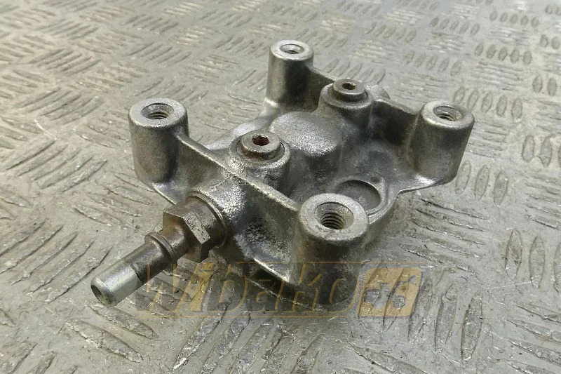 Cummins 395670100 - Fuel filter for Construction machinery: picture 1 Cummins 395670100 - Fuel filter for Construction machinery: picture 1