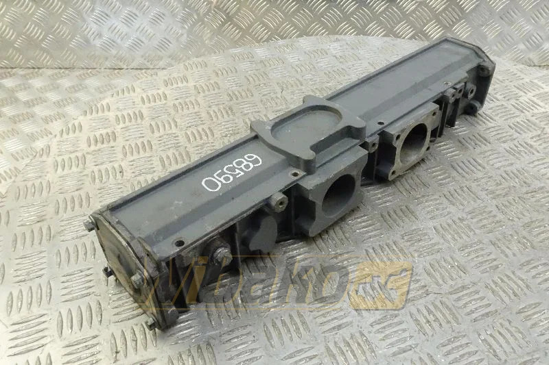 Deutz 04284723 - Intake manifold for Construction machinery: picture 1 Deutz 04284723 - Intake manifold for Construction machinery: picture 1