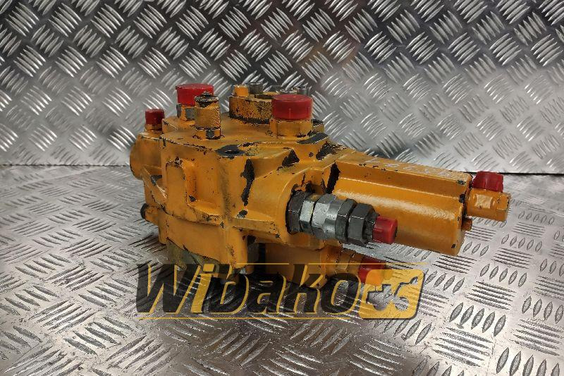 Distributor Liebherr A900 M/1 - Hydraulic valve for Construction machinery: picture 1 Distributor Liebherr A900 M/1 - Hydraulic valve for Construction machinery: picture 1