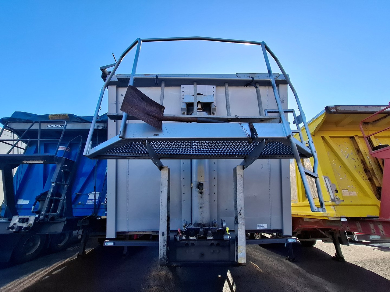 Kel-berg 52 cubes. - Tipper semi-trailer: picture 3 Kel-berg 52 cubes. - Tipper semi-trailer: picture 3