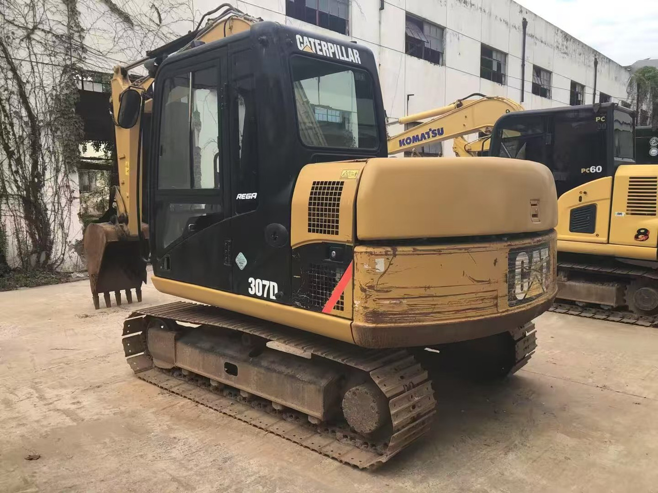 CATERPILLAR 307D - Crawler excavator: picture 2 CATERPILLAR 307D - Crawler excavator: picture 2