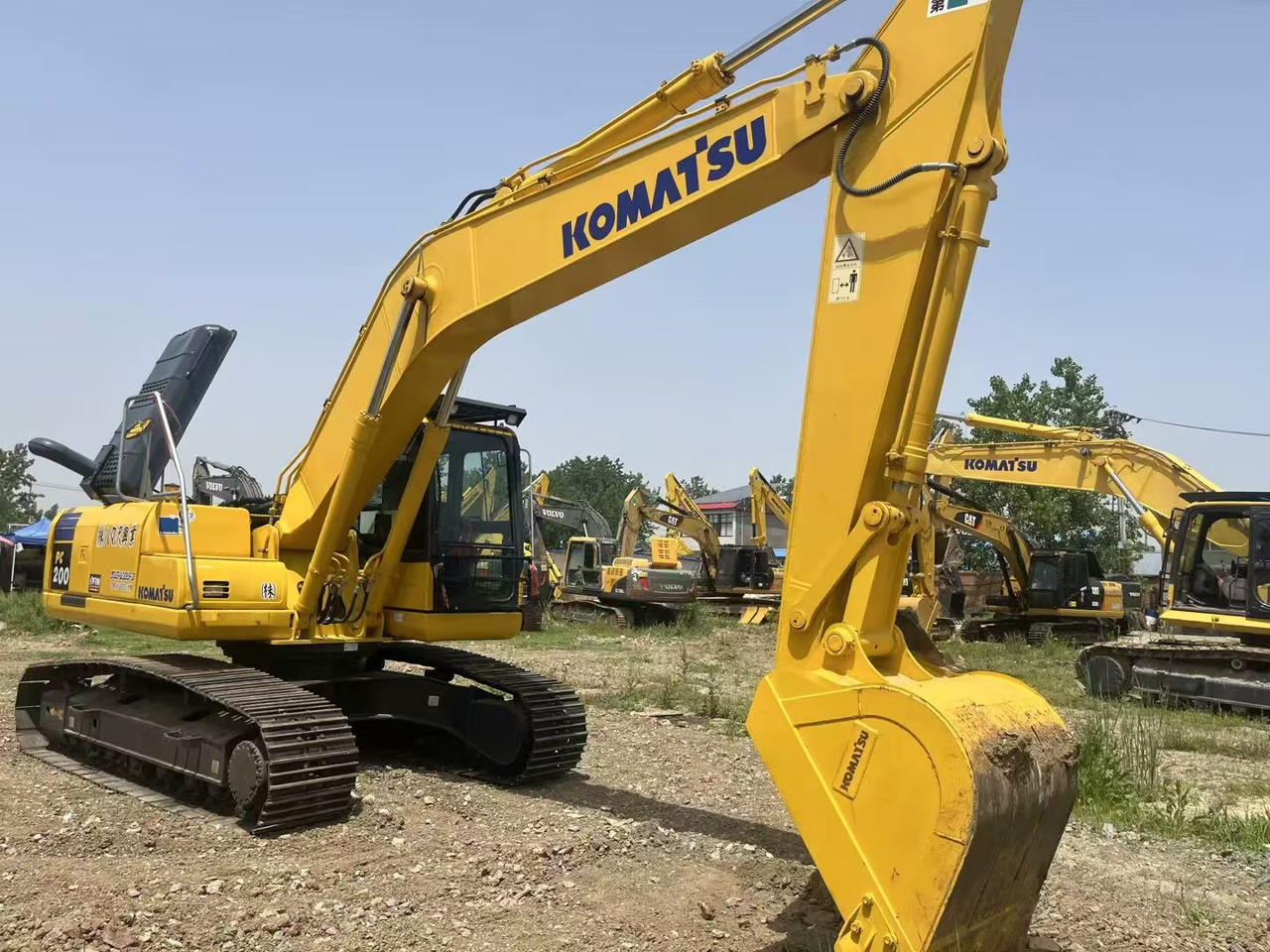 KOMATSU pc200 on lease KOMATSU pc200: picture 13