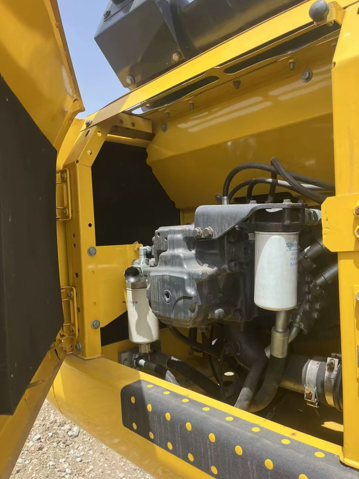 KOMATSU pc200 on lease KOMATSU pc200: picture 20