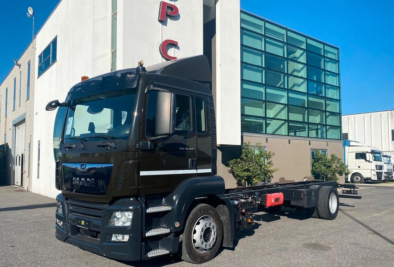 MAN TGS 16.360 MOTRICE 2 ASSI TELAIO 2019 - Cab chassis truck: picture 1 MAN TGS 16.360 MOTRICE 2 ASSI TELAIO 2019 - Cab chassis truck: picture 1