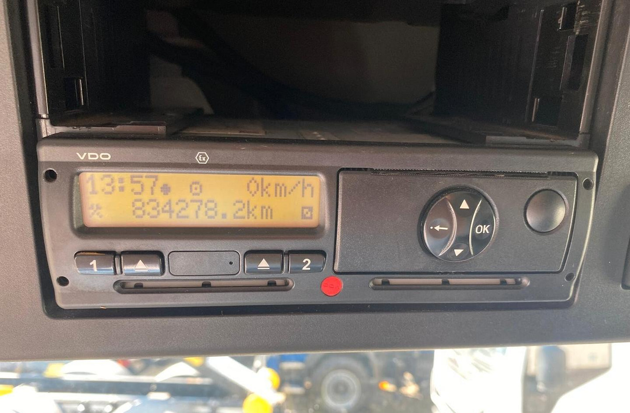 MERCEDES ANTOS 18.33 CASSONE ISOTERMICO E SPONDA - Refrigerator truck: picture 5 MERCEDES ANTOS 18.33 CASSONE ISOTERMICO E SPONDA - Refrigerator truck: picture 5