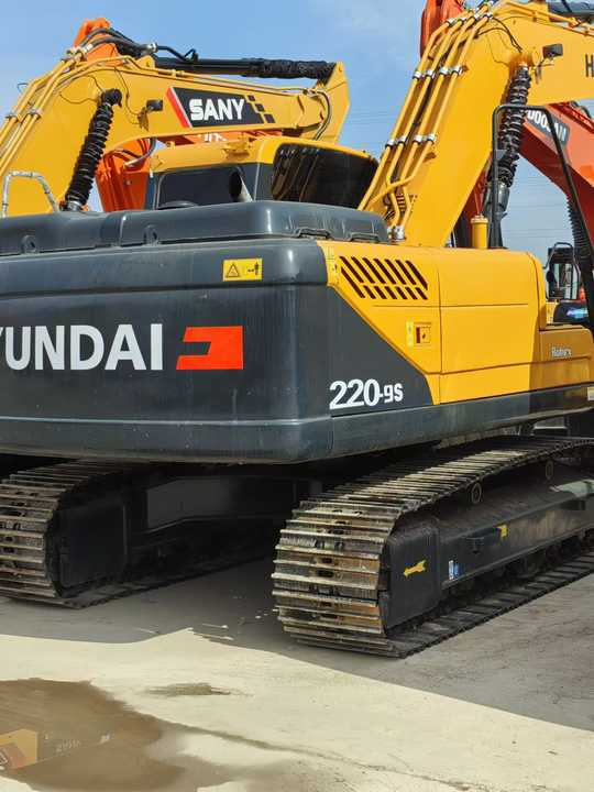 Crawler excavator High Quality Used Hyundai 220lc-9s Excavators 22 Ton Hydraulic Crawler Used hyundai 210 220 215 305  Excavators for Sale [ Copy ]: picture 6