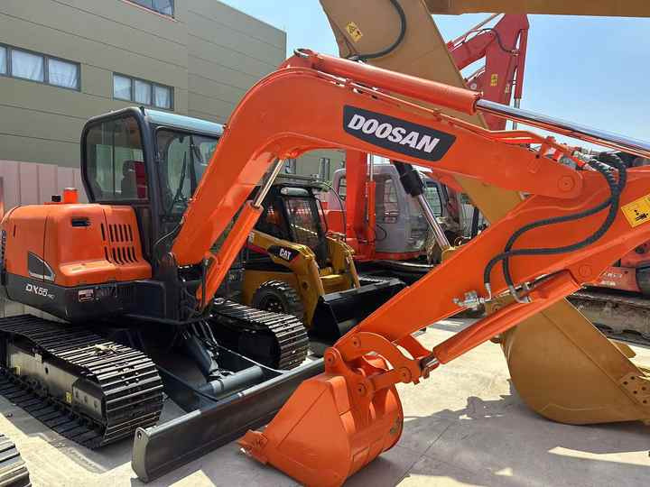 USED Doosan Dx55 Mini Excavator with Good Condition for Sale - Mini excavator: picture 4 USED Doosan Dx55 Mini Excavator with Good Condition for Sale - Mini excavator: picture 4