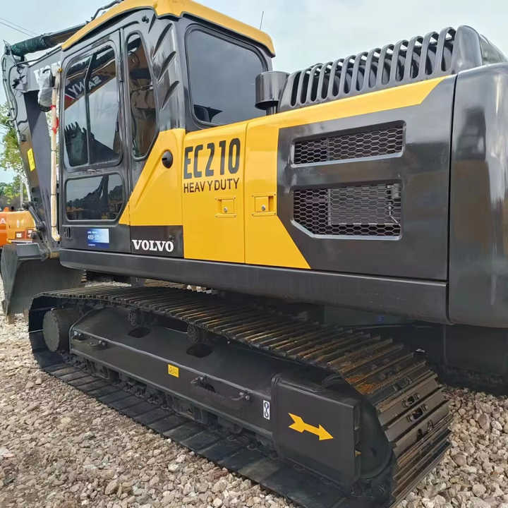 USED KOREA BRAND VOLVO EC210 EXCAVATOR for SALE - Crawler excavator: picture 1 USED KOREA BRAND VOLVO EC210 EXCAVATOR for SALE - Crawler excavator: picture 1