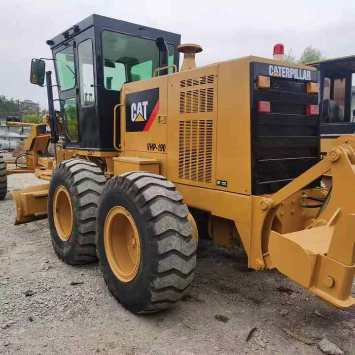 Used Caterpillar CAT 140H Land Road Motor Grader CAT140 CAT140H Used Grader Cheap Price for Sale - Grader: picture 4 Used Caterpillar CAT 140H Land Road Motor Grader CAT140 CAT140H Used Grader Cheap Price for Sale - Grader: picture 4