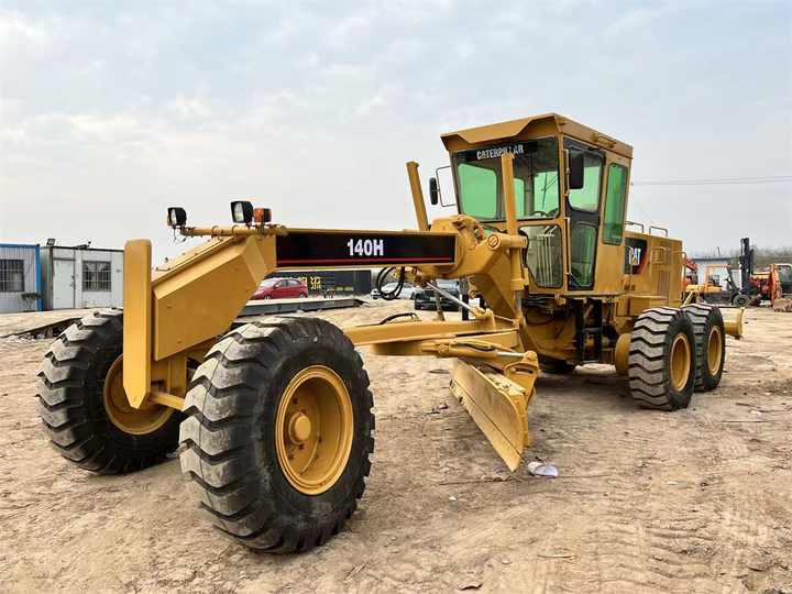 Used Caterpillar CAT 140H Land Road Motor Grader CAT140 CAT140H Used Grader Cheap Price for Sale - Grader: picture 3 Used Caterpillar CAT 140H Land Road Motor Grader CAT140 CAT140H Used Grader Cheap Price for Sale - Grader: picture 3