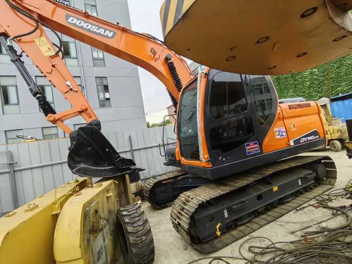Used Doosan Hydraulic Excavator DX140 Low Price Korea Doosan DX140-9 Used Excavator for Sale - Crawler excavator: picture 3 Used Doosan Hydraulic Excavator DX140 Low Price Korea Doosan DX140-9 Used Excavator for Sale - Crawler excavator: picture 3
