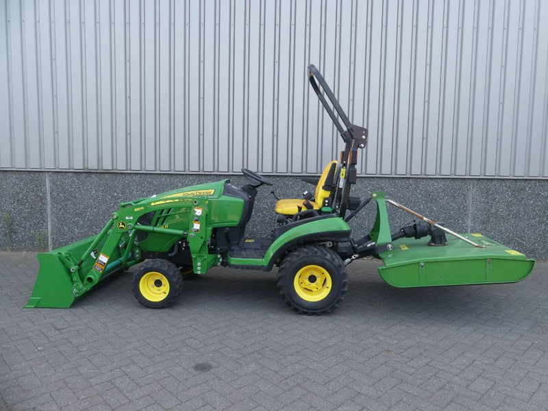 John Deere 1025 R - Farm tractor: picture 3 John Deere 1025 R - Farm tractor: picture 3