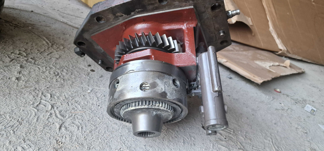 Spare parts for Agricultural machinery Kosz WOM wałek PTO 984_0409  9840_453 860_13345 Ford New Holland: picture 1