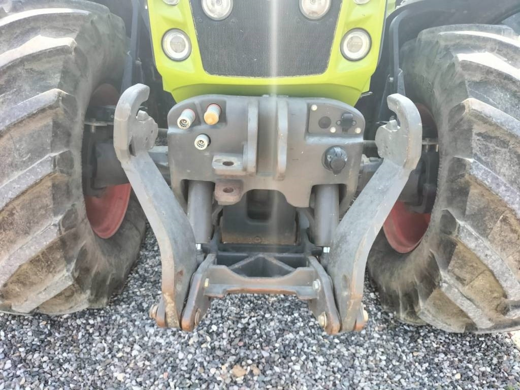 Claas Axion 810 CIS - Farm tractor: picture 4 Claas Axion 810 CIS - Farm tractor: picture 4