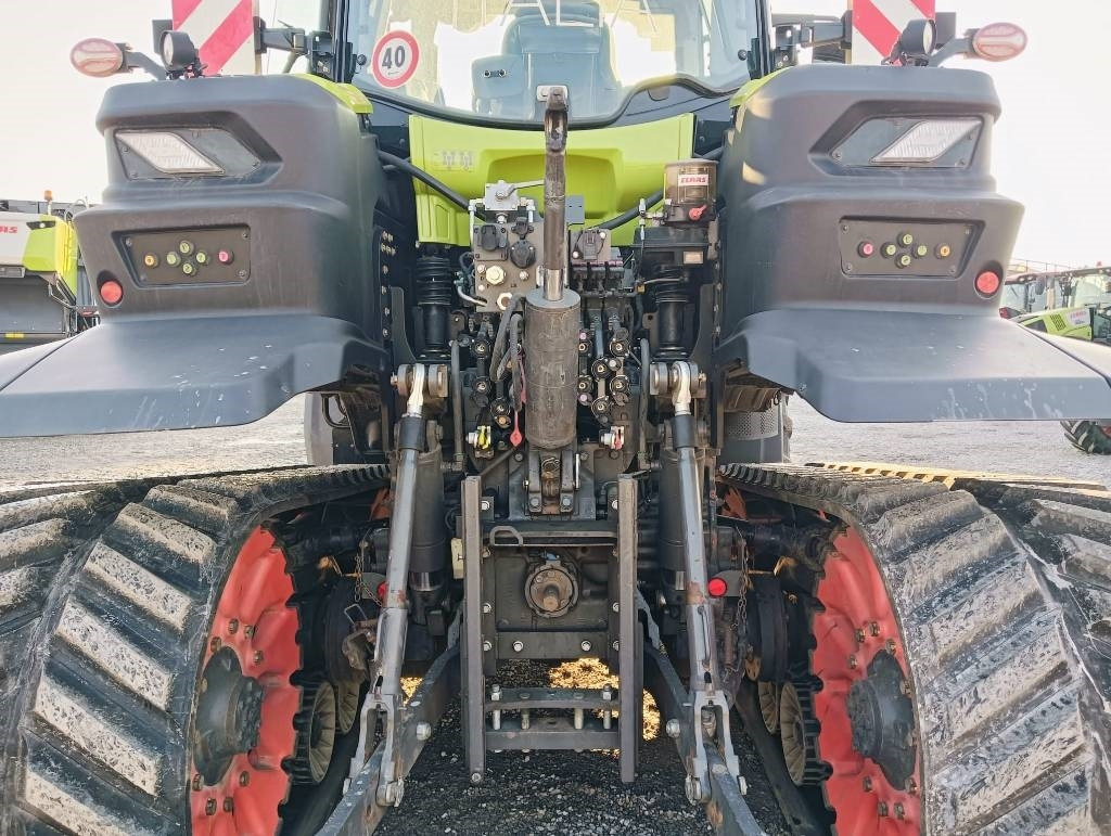 Farm tractor Claas Axion 960 Terra Trac: picture 16