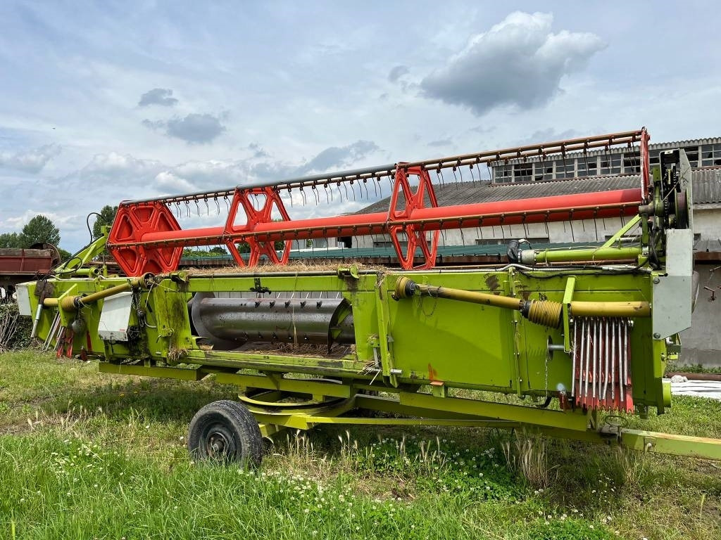 Claas C 540 - Harvester attachment: picture 1 Claas C 540 - Harvester attachment: picture 1