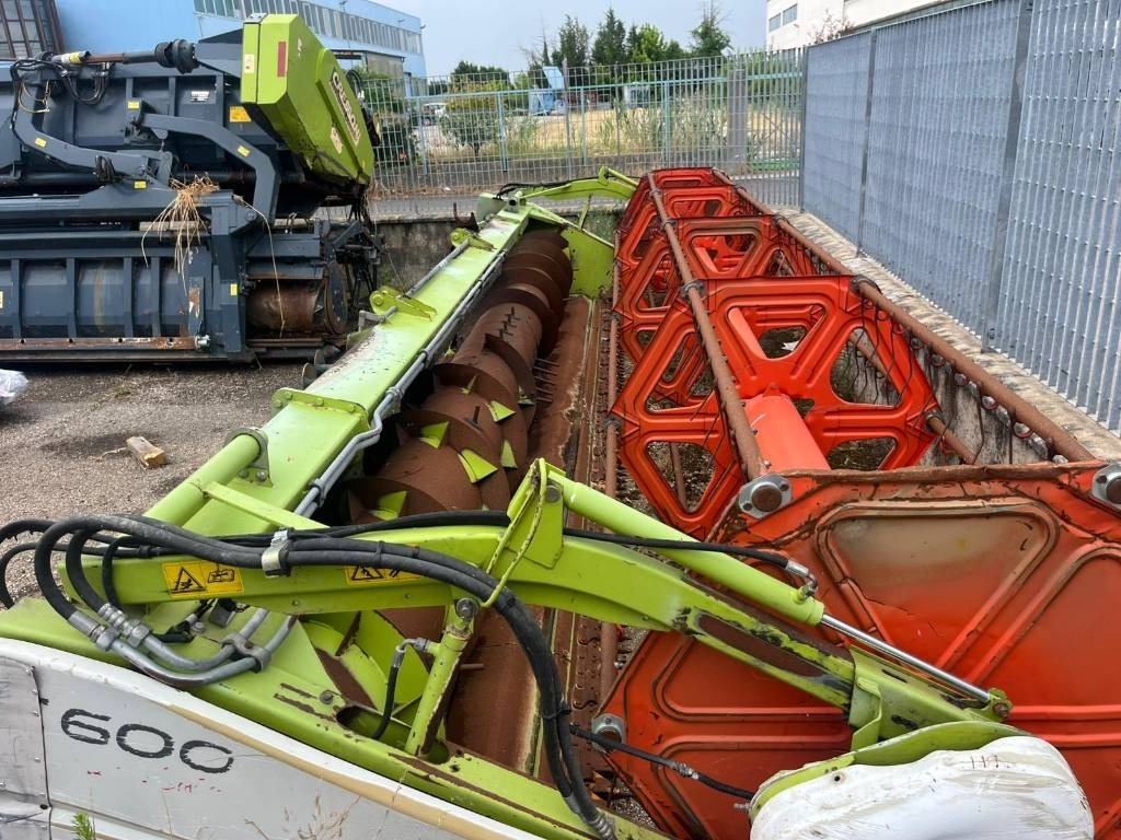 Claas C 600  - Grain header: picture 2 Claas C 600  - Grain header: picture 2