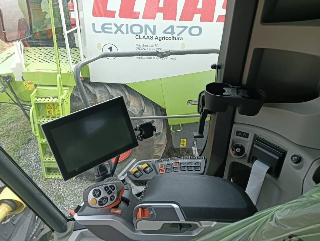 Combine harvester Claas TRION 750: picture 7