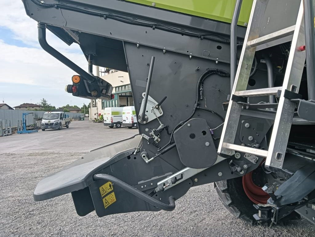 Combine harvester Claas TRION 750: picture 11