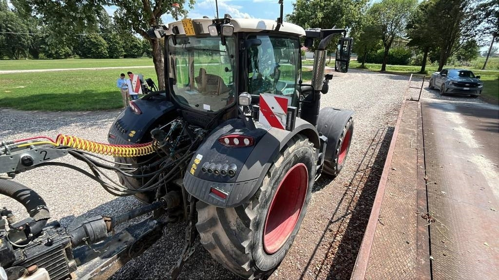 Fendt 720 - Farm tractor: picture 5 Fendt 720 - Farm tractor: picture 5