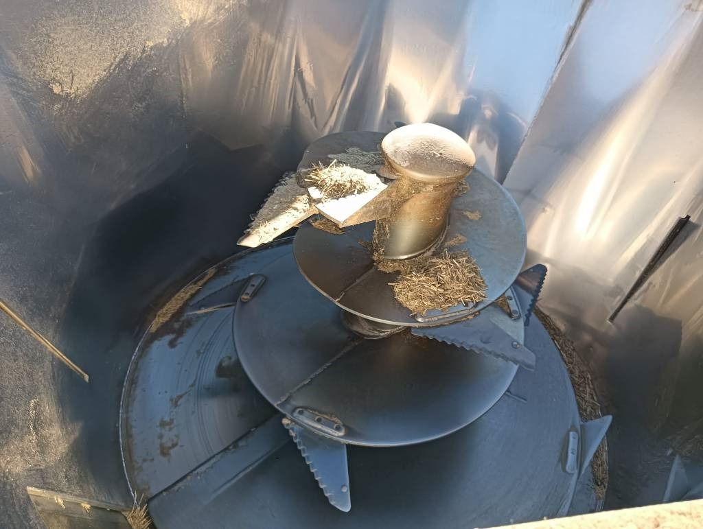 PAGLIARI Thv 116 - Forage mixer wagon: picture 3 PAGLIARI Thv 116 - Forage mixer wagon: picture 3