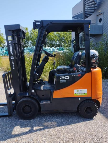Doosan Chariot élévateur fenwick 2t gaz DOOSAN fenwick - LPG forklift: picture 1 Doosan Chariot élévateur fenwick 2t gaz DOOSAN fenwick - LPG forklift: picture 1