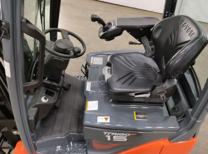 Toyota  - Electric forklift: picture 3 Toyota  - Electric forklift: picture 3