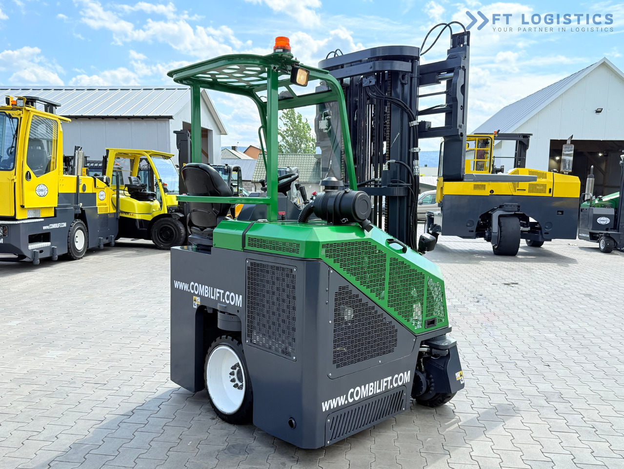 New 4-way reach truck COMBILIFT CB2500 / DIESEL / EXTENDABLE FORKS / TRIPLEX / 5500MM / FREE LIFT / SIDE SHIFT / FORK POSITIONER / LIKE NEW: picture 30