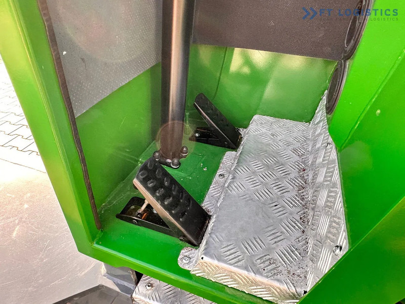 4-way reach truck Combilift C3000 / DUPLEX / 4100MM / LPG / FREE LIFT / Like New C3000 / DUPLEX / 4100MM / LPG / FREE LIFT / Like New: picture 13 4-way reach truck Combilift C3000 / DUPLEX / 4100MM / LPG / FREE LIFT / Like New C3000 / DUPLEX / 4100MM / LPG / FREE LIFT / Like New: picture 13