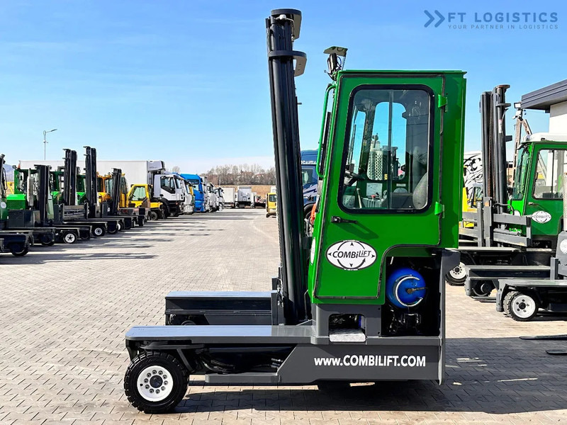 Combilift C4000 / LPG / DUPLEX / 4500MM / FREE LIFT / LIKE NEW C4000 / LPG / DUPLEX / 4500MM / FREE LIFT / LIKE NEW - 4-way reach truck: picture 3 Combilift C4000 / LPG / DUPLEX / 4500MM / FREE LIFT / LIKE NEW C4000 / LPG / DUPLEX / 4500MM / FREE LIFT / LIKE NEW - 4-way reach truck: picture 3