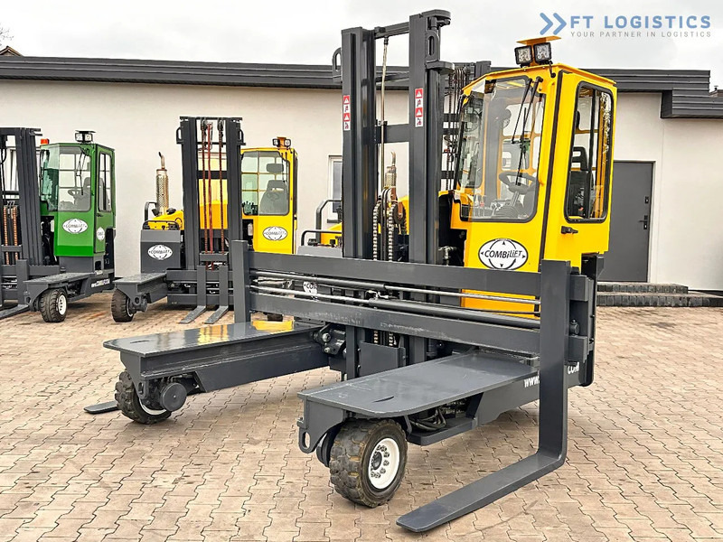 Combilift C4500 / DUPLEX / 4050MM / DIESEL / WIDE POSITIONER / FREE LIFT C4500 / DUPLEX / 4050MM / DIESEL / WIDE POSITIONER / FREE LIFT - 4-way reach truck: picture 4 Combilift C4500 / DUPLEX / 4050MM / DIESEL / WIDE POSITIONER / FREE LIFT C4500 / DUPLEX / 4050MM / DIESEL / WIDE POSITIONER / FREE LIFT - 4-way reach truck: picture 4