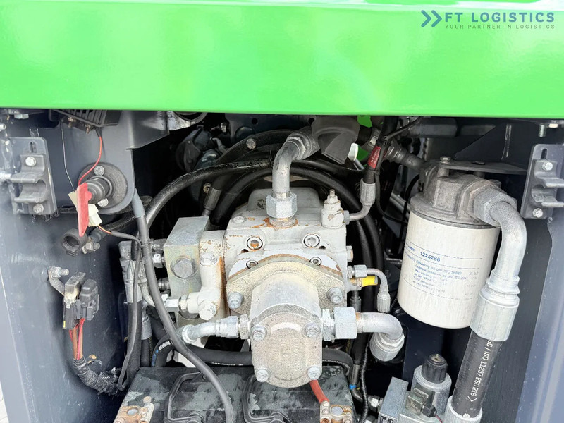 4-way reach truck Combilift C5000XL / DIESEL / DUPLEX - 4000MM / WIDE FORK POSITIONER 3350MM / FULL HEATED CABIN / ONLY 6453H / CONDITION - LIKE NEW! C5000X: picture 11 4-way reach truck Combilift C5000XL / DIESEL / DUPLEX - 4000MM / WIDE FORK POSITIONER 3350MM / FULL HEATED CABIN / ONLY 6453H / CONDITION - LIKE NEW! C5000X: picture 11