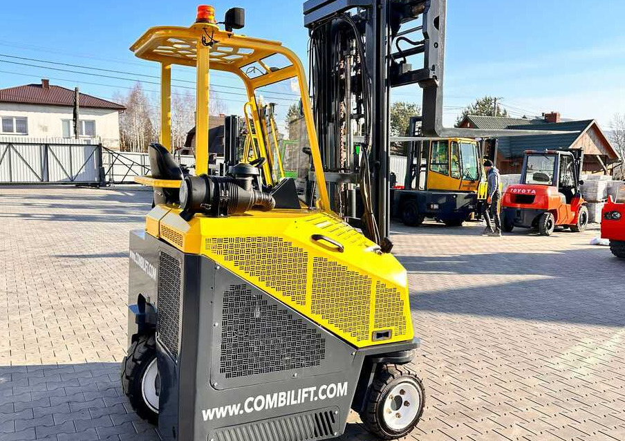 4-way reach truck Combilift CB3000 / LPG / DUPLEX / 4000MM / FREE LIFT / NEW BAND TIRES / LIKE NEW: picture 26