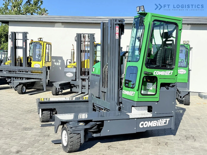 Combilift Combilift FOUR-WAY MULTIDIRECTIONAL FORKLIFT C4500 / DIESEL / TRIPLEX 4900MM / ONLY 4854 HOURS / FORK POSITIONER / FULL CABIN – - 4-way reach truck: picture 3 Combilift Combilift FOUR-WAY MULTIDIRECTIONAL FORKLIFT C4500 / DIESEL / TRIPLEX 4900MM / ONLY 4854 HOURS / FORK POSITIONER / FULL CABIN – - 4-way reach truck: picture 3