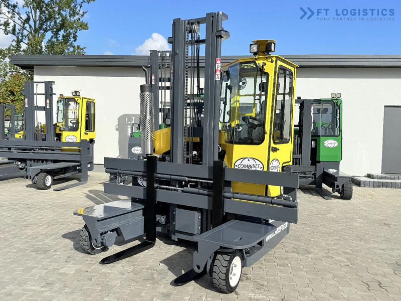 Combilift FOUR-WAY / MULTI-DIRECTIONAL FORKLIFT / ONLY 491 HOURS / C2500 / GAS / DUPLEX 4600MM / SHORT – ONLY 1900MM / WIDTH 2700MM WITH F - 4-way reach truck: picture 1 Combilift FOUR-WAY / MULTI-DIRECTIONAL FORKLIFT / ONLY 491 HOURS / C2500 / GAS / DUPLEX 4600MM / SHORT – ONLY 1900MM / WIDTH 2700MM WITH F - 4-way reach truck: picture 1