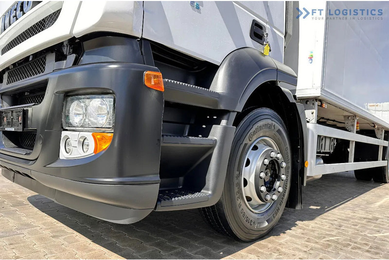 Iveco Stralis 420 STRALIS 420 / Refrigerated Truck / Carrier Supra 950 / 19 Pallets / Tail Lift / Tires - Refrigerator truck: picture 4 Iveco Stralis 420 STRALIS 420 / Refrigerated Truck / Carrier Supra 950 / 19 Pallets / Tail Lift / Tires - Refrigerator truck: picture 4