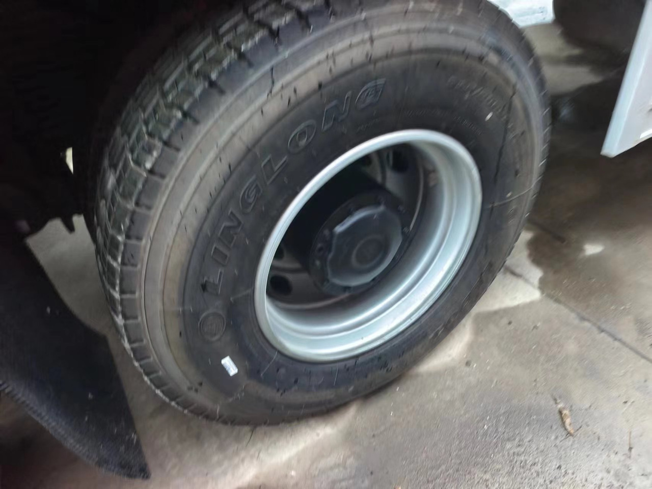 Auman Auman 6*4 dump truck - Tipper: picture 5 Auman Auman 6*4 dump truck - Tipper: picture 5