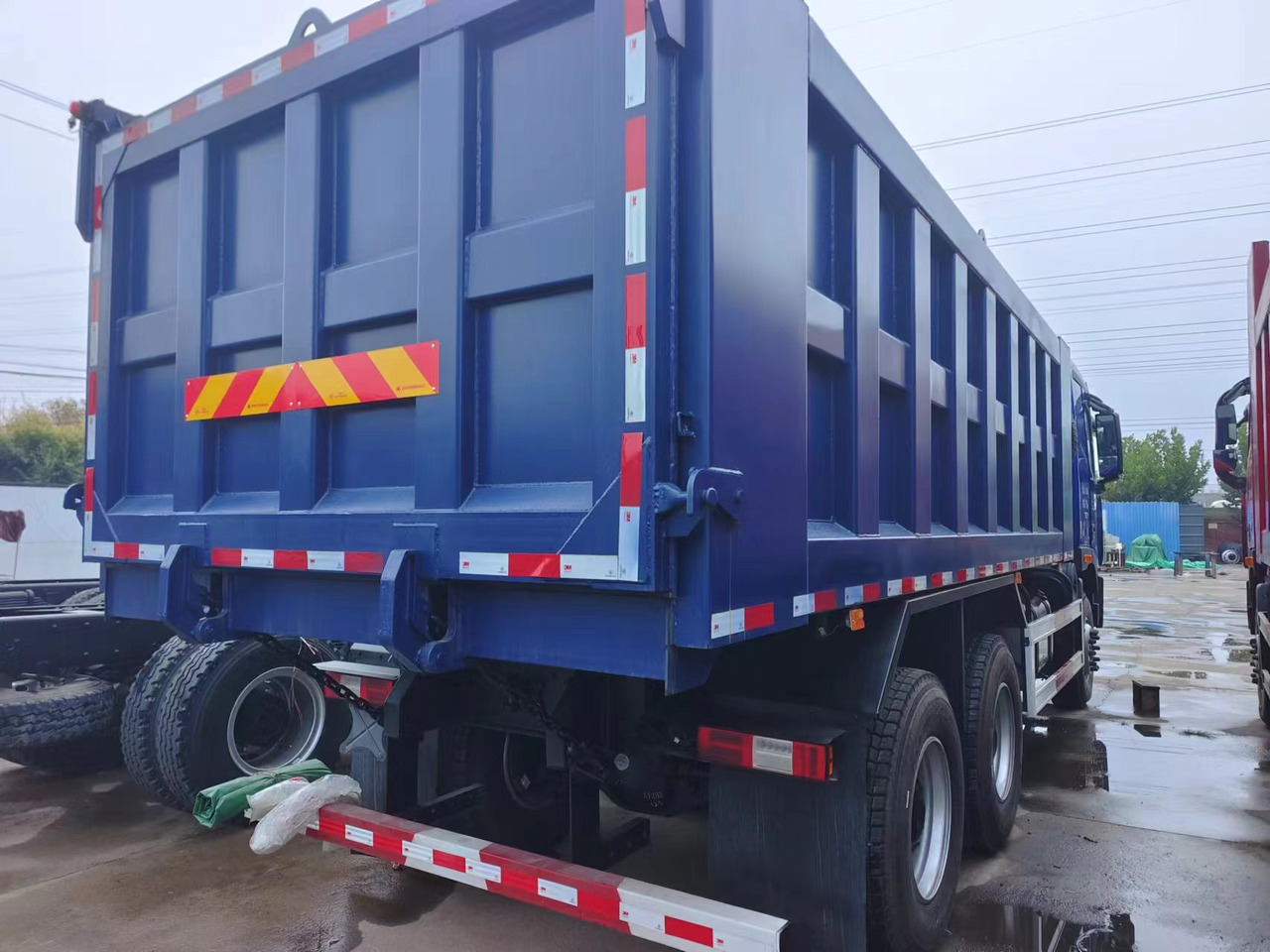 Auman Auman 6*4 dump truck - Tipper: picture 4 Auman Auman 6*4 dump truck - Tipper: picture 4