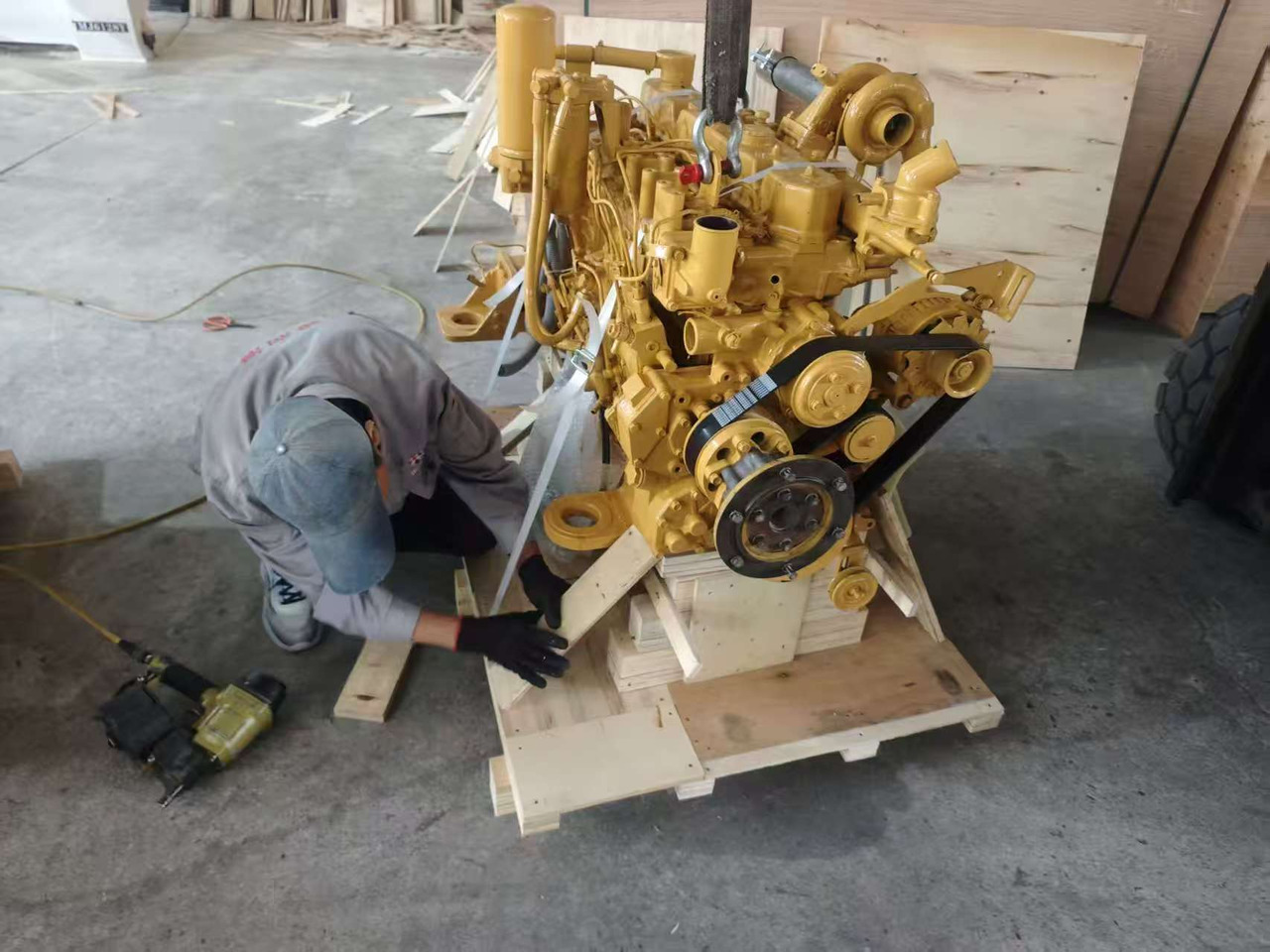 CATERPILLAR 3066 - Engine for Excavator: picture 1 CATERPILLAR 3066 - Engine for Excavator: picture 1