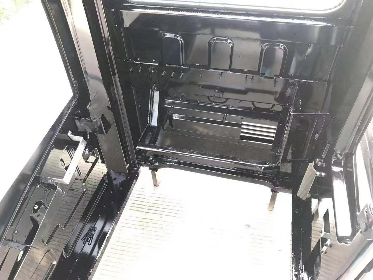 CATERPILLAR Cat 312d 315d 320d 324d 329d 336d 349 - Cab for Excavator: picture 2 CATERPILLAR Cat 312d 315d 320d 324d 329d 336d 349 - Cab for Excavator: picture 2