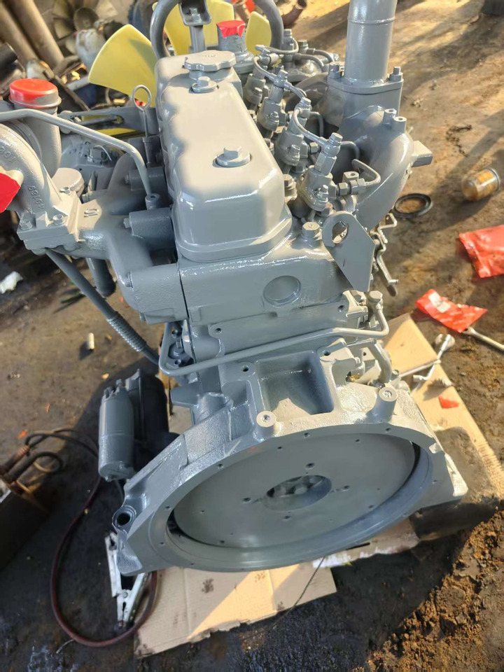ISUZU 4BG1 - Engine for Excavator: picture 3 ISUZU 4BG1 - Engine for Excavator: picture 3
