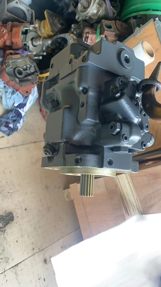 KOMATSU 708-1t-00540 - Hydraulic pump for Bulldozer: picture 2 KOMATSU 708-1t-00540 - Hydraulic pump for Bulldozer: picture 2